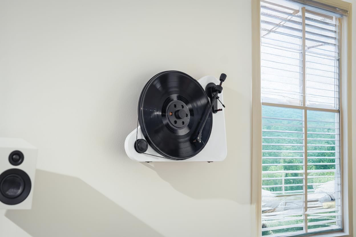 Pro-Ject VT-E R BT Vertikaler Plug & Play Plattenspieler mit Bluetooth | Wandmontierbar, Ortofon OM5e Tonabnehmer, Wireless Audio Streaming, Riemenantrieb, vibrationsarmer Synchronmotor, 33/45 RPM