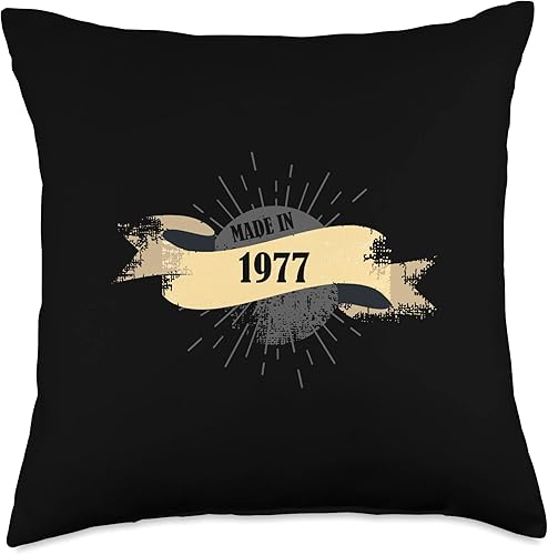Made in 1977 Birthday Gift 46 years Retro 46th birthday Throw Pillow