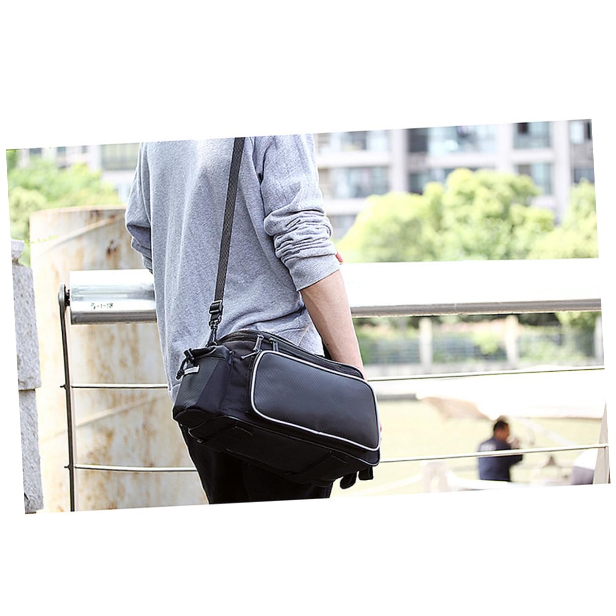 Happyyami Borsa Per Bici Sacchetto Posteriore Per Attività All Aperto Capacità Elevata Materiale Resistente e Strisce Riflettenti Nero
