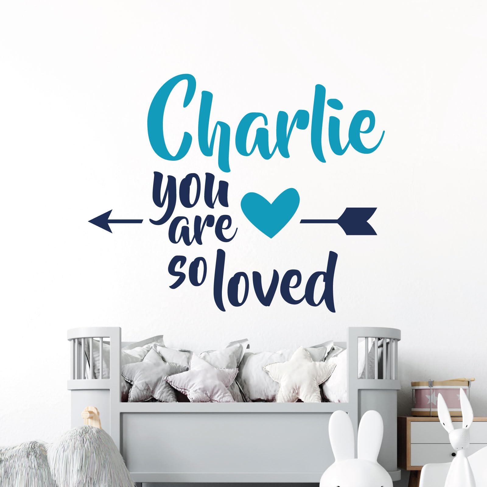 Adhesivo decorativo para pared con texto en inglés "You are so loved - con nombre personalizable, para habitación de niños, color lima"