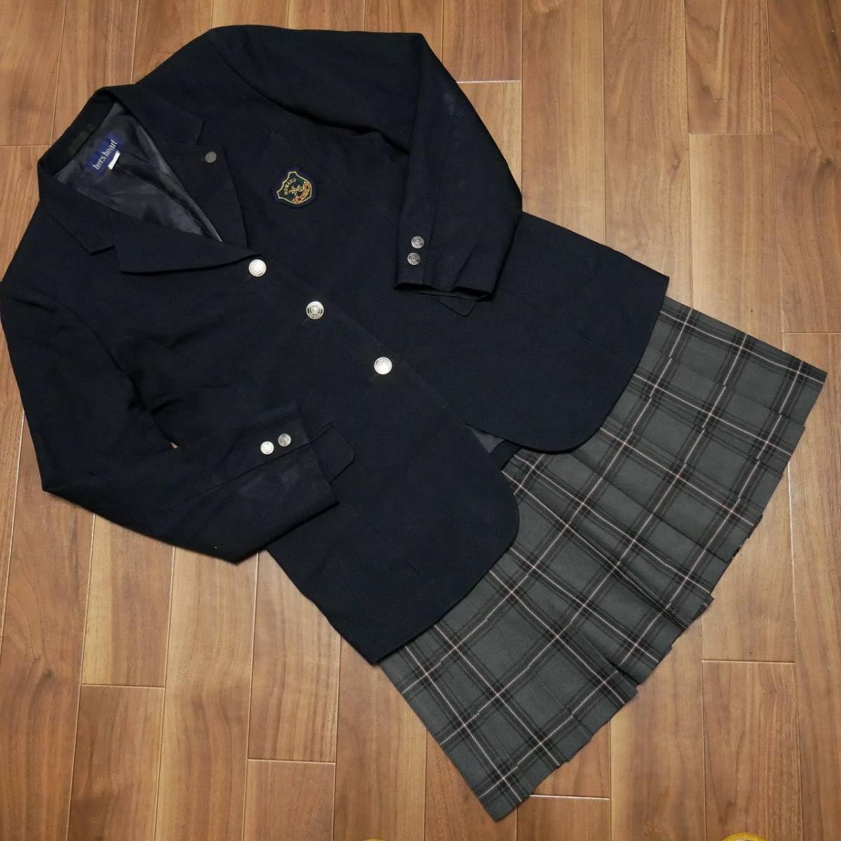Amazon.co.jp: 沼津中央高 制服上下セット 175A ウエスト69 丈57 冬服 