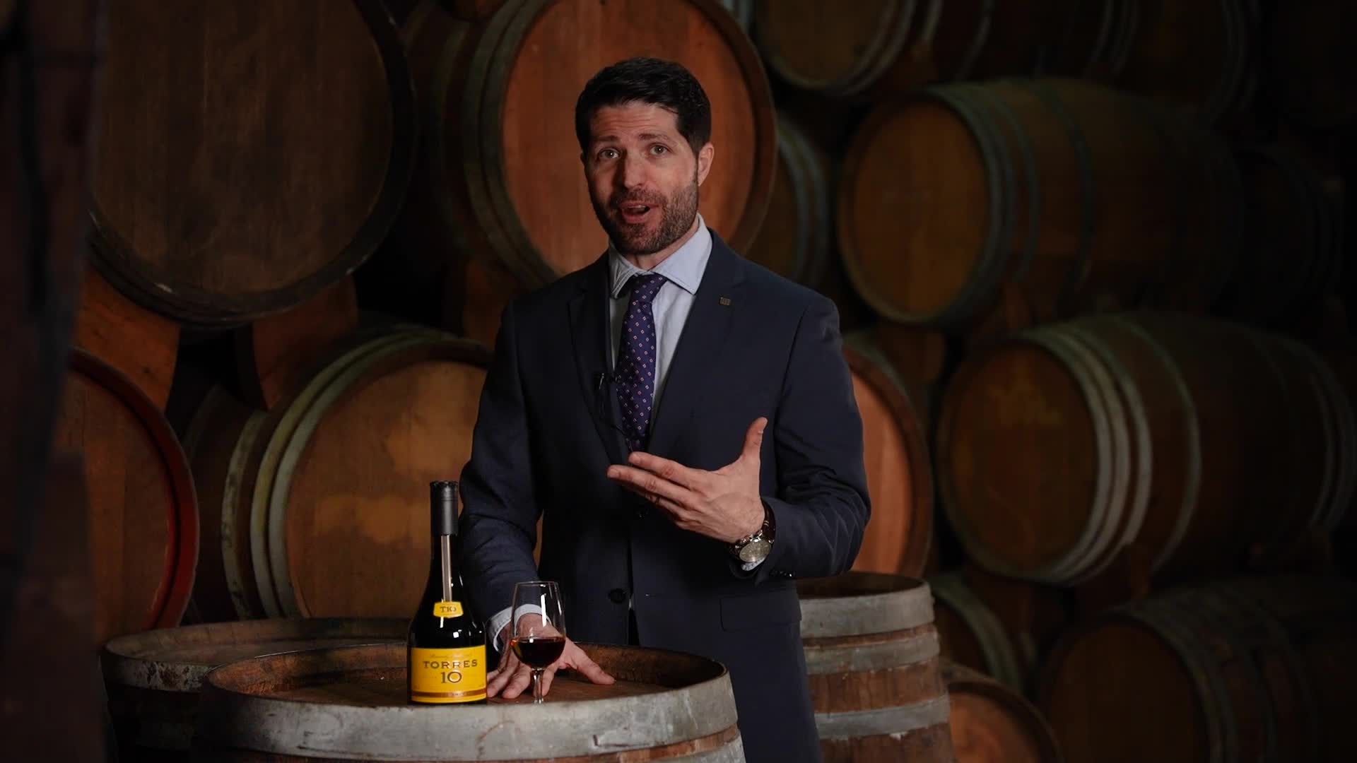 TORRES BRANDY 10 RESERVA IMPERIAL (1x 0,7l) – aus der spanischen Weinbauregion Penedès – im Solera-Verfahren gereift… - Image 4
