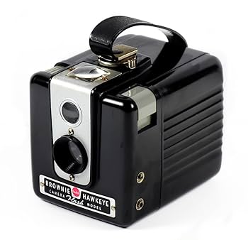ブラウニー ホークアイ ビンテージ カメラ Vintage Kodak Brownie Hawkeye Camera: All-in-One Digital