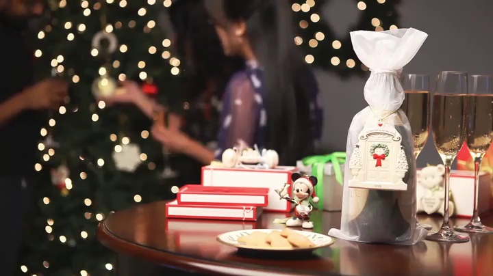 Amazon.com: Lenox 2018 Baby's 1st Christmas Rattle Ornament : Home