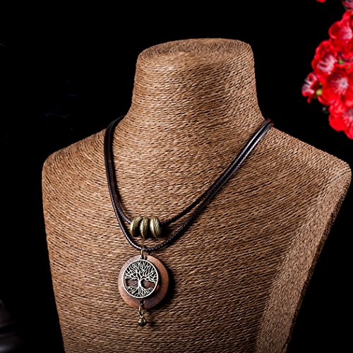 Brown Wooden Choker Chunky Pendant Necklaces for women4