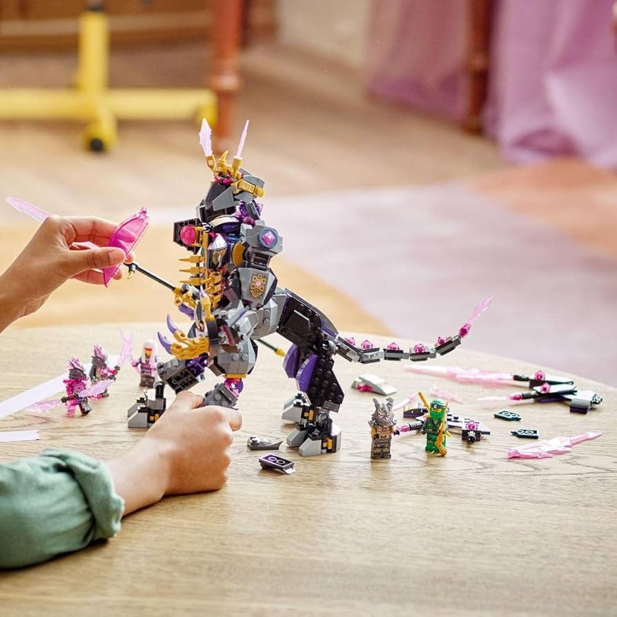 か The Crystal King 71772 | NINJAGO® | Buy online at the