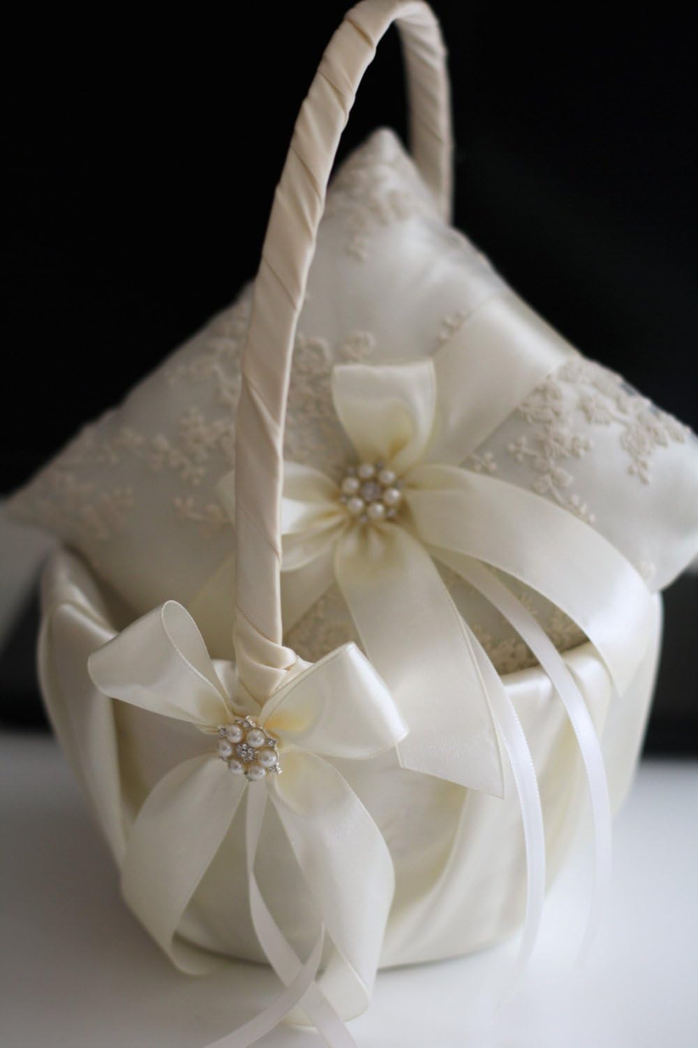 | Lace Guipure Collection | Ivory Bearer Pillow & Wedding Basket Set (Ivory)