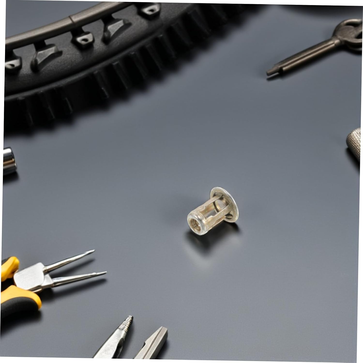 Unomor 10pcs Automotive License Plate Fasteners Metal Screws Clamps for Easy Installation