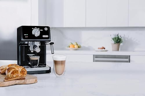 Miniatura 5 de De'Longhi ECP3120 - Máquina de café expreso de 15 barras con vasos de espresso y jarra de espuma de leche de acero inoxidable