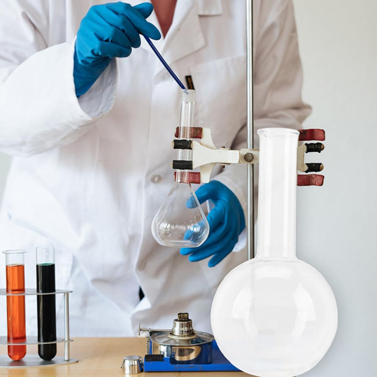 BETOOKY Matraz de Laboratorio de Vidrio Transparente 250 Ml, Conjunto de 2 Matraces de Fondo Redondo Cuello Estrecho, Resistente al Calentamiento para Experimentos Científicos y Pruebas
