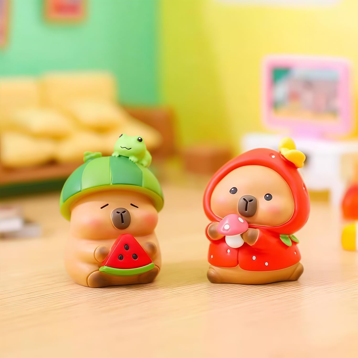 Sweet Capybara Series Blind Box Figures, Random Design Action Figures Collectible Toys for Birthday Gift, Home Decorations, Single Box