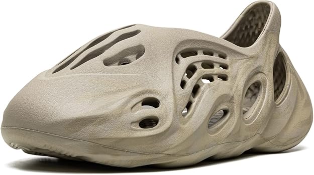 yeezy 700 foam runner