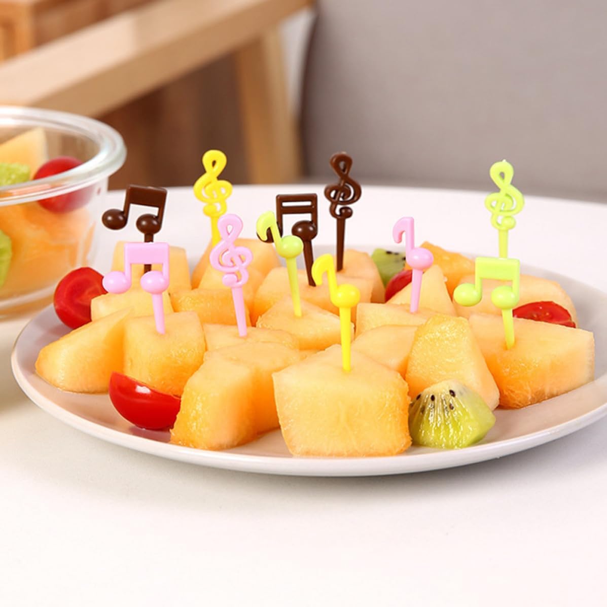 32pcs Plastic Fruit Forks for Lunchbox and Party Serving
