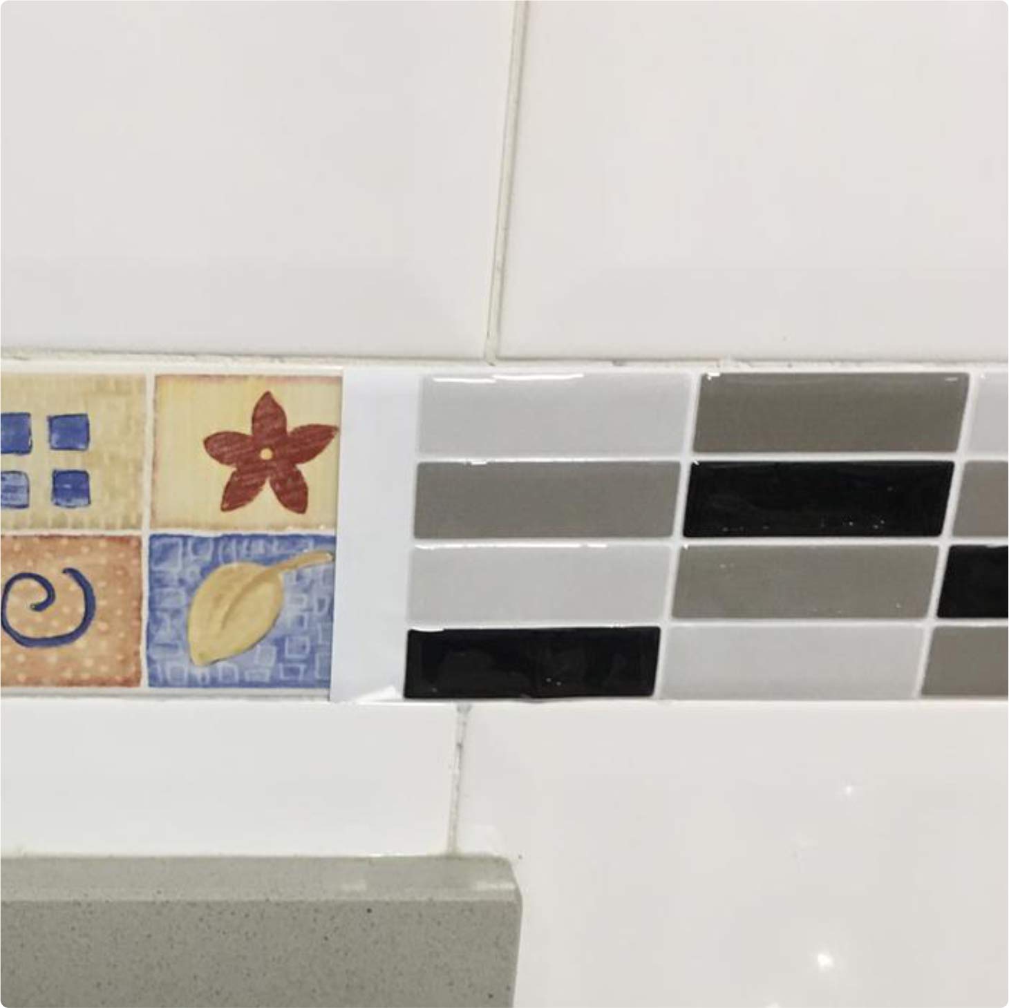 Frise adhésive grise cuisine 8 cm relief mosaïque 3D