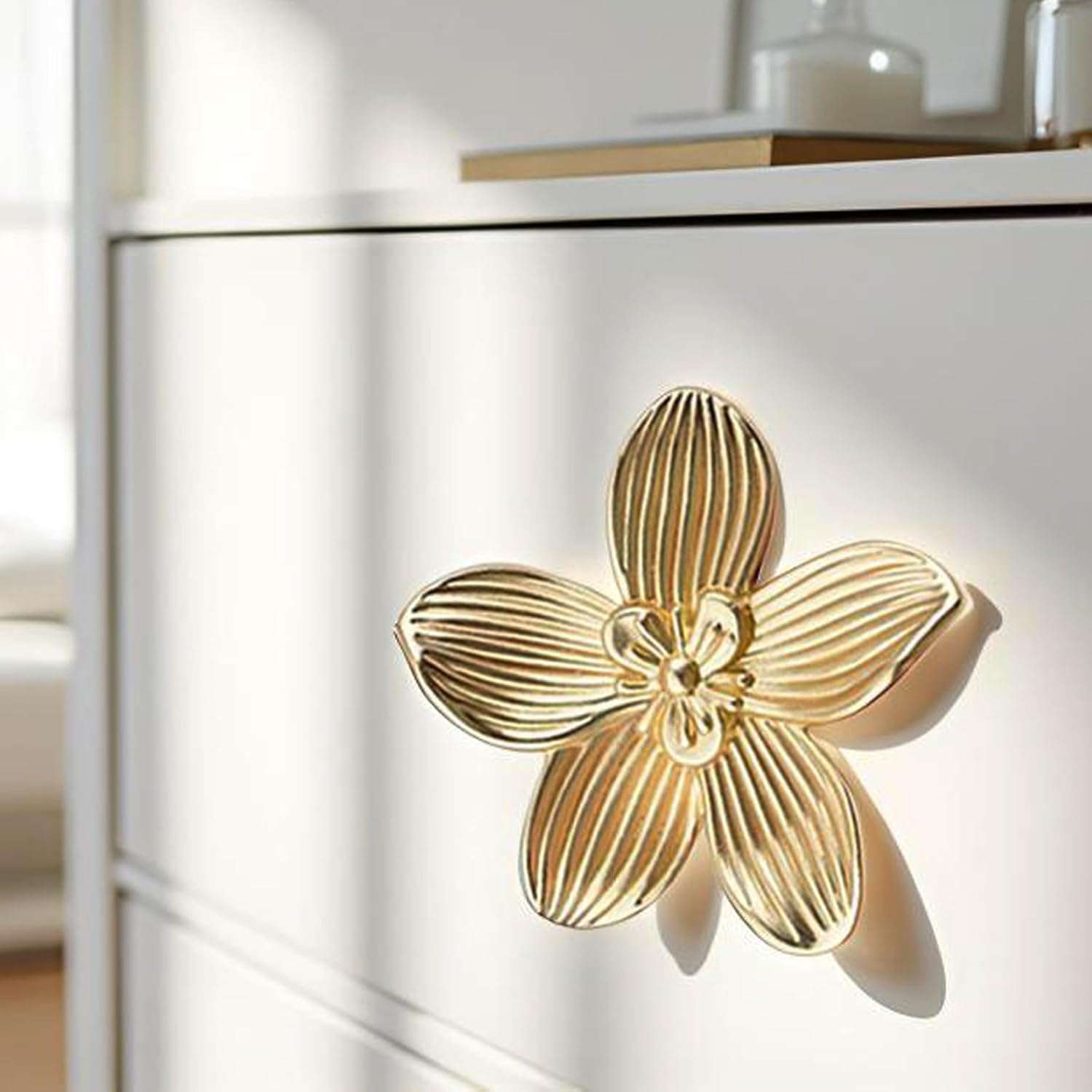 Gold Flower Drawer Knobs Creative Petal Kitchen Cabinet Knobs Dresser Knobs Furniture Cupboard Drawer Pulls Handles for Wardrobe Door Pulls 4Pcs (Flower, 4Pcs)