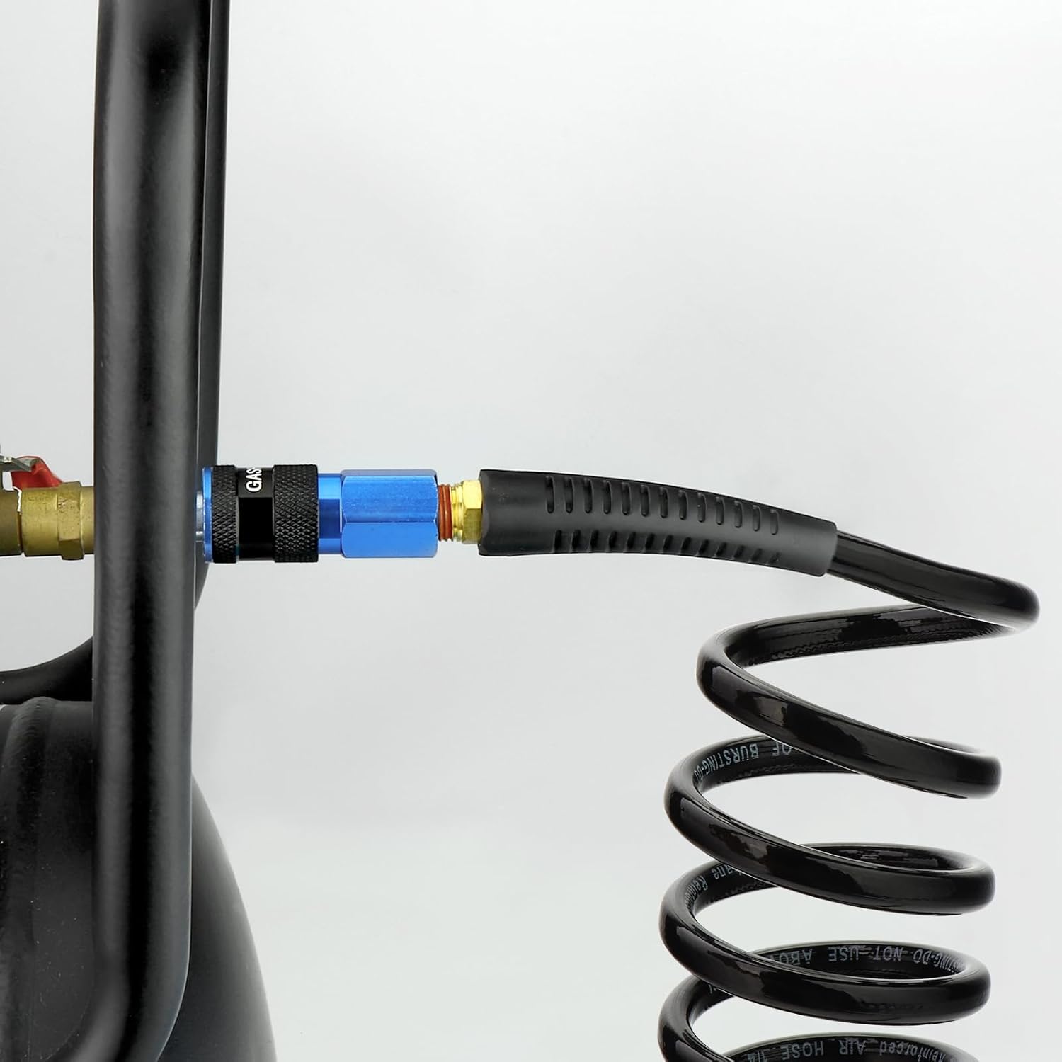 GASHER 1/4" x 25FT Black Reinforced Polyurethane Air Hose With Bend Restrictor, 1/4" AMT Universal Air Coupler, For Air Compressor