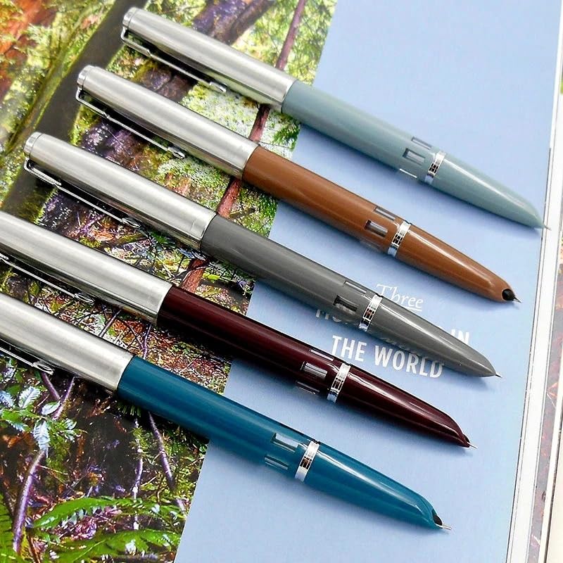 Stylo-plume transparent pour des notes de bureau fluides