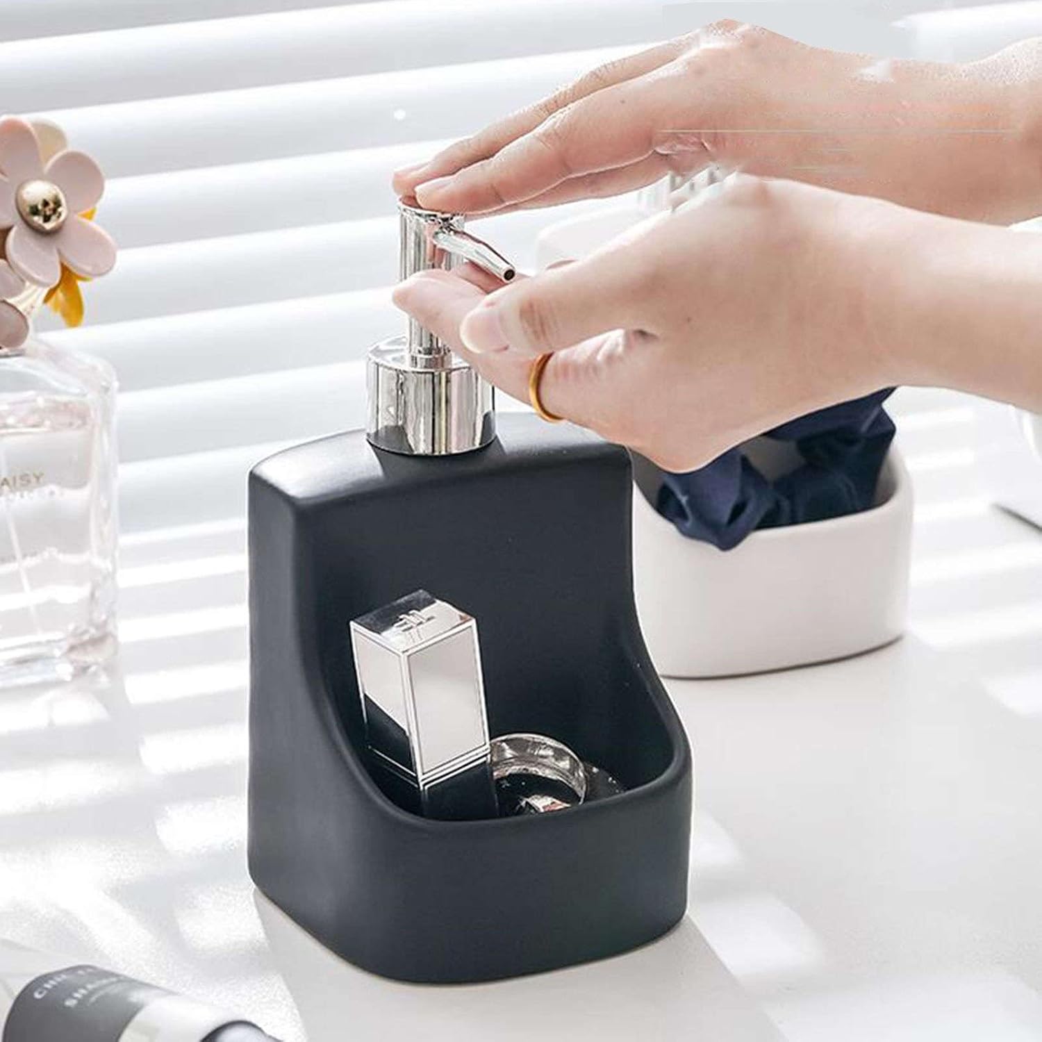Soap Box, Soap Dish, Soap BasketCreative Multifunction Bathroom Soap Dispenser, Soap Dispenser for Kitchen Sink, Ceramic Soap Dishes, Soap Holder-Gray-9.5x9.5x18cm (Color : Black, Size : 9.5x9.5x18
