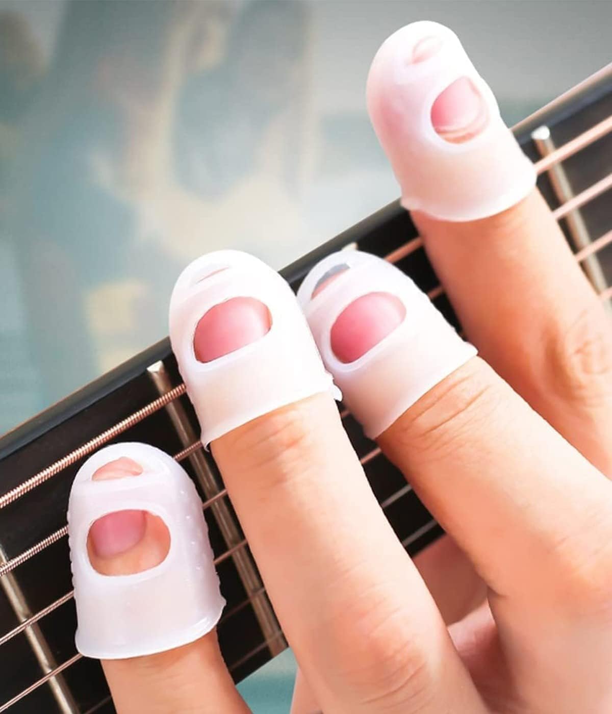 Guitar Fingertip Protectors, 25-Pack Silicone Finger Covers for Guitar/Ukulele/Banjo/Mandolin – Breathable, Flexible, Non-Slip Practice Sleeves, Mixed Colors with Storage Case, Reusable
