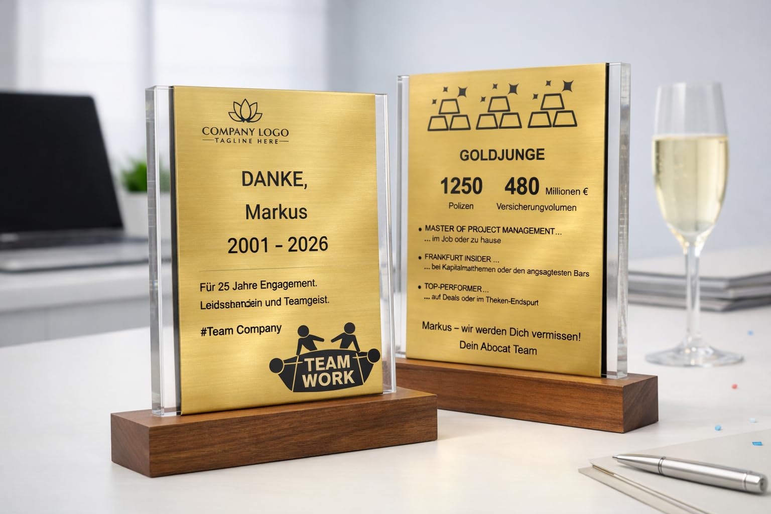 Pila Stone Personalisierter Jubiläums Award aus Acryl, Messing und Holz – goldene Gravurplatte – Geschenk für Mitarbeiter, Firmenjubiläum oder Team‑Ehrung (25 Jahre, Dankeschön, Teamwork‑Design)