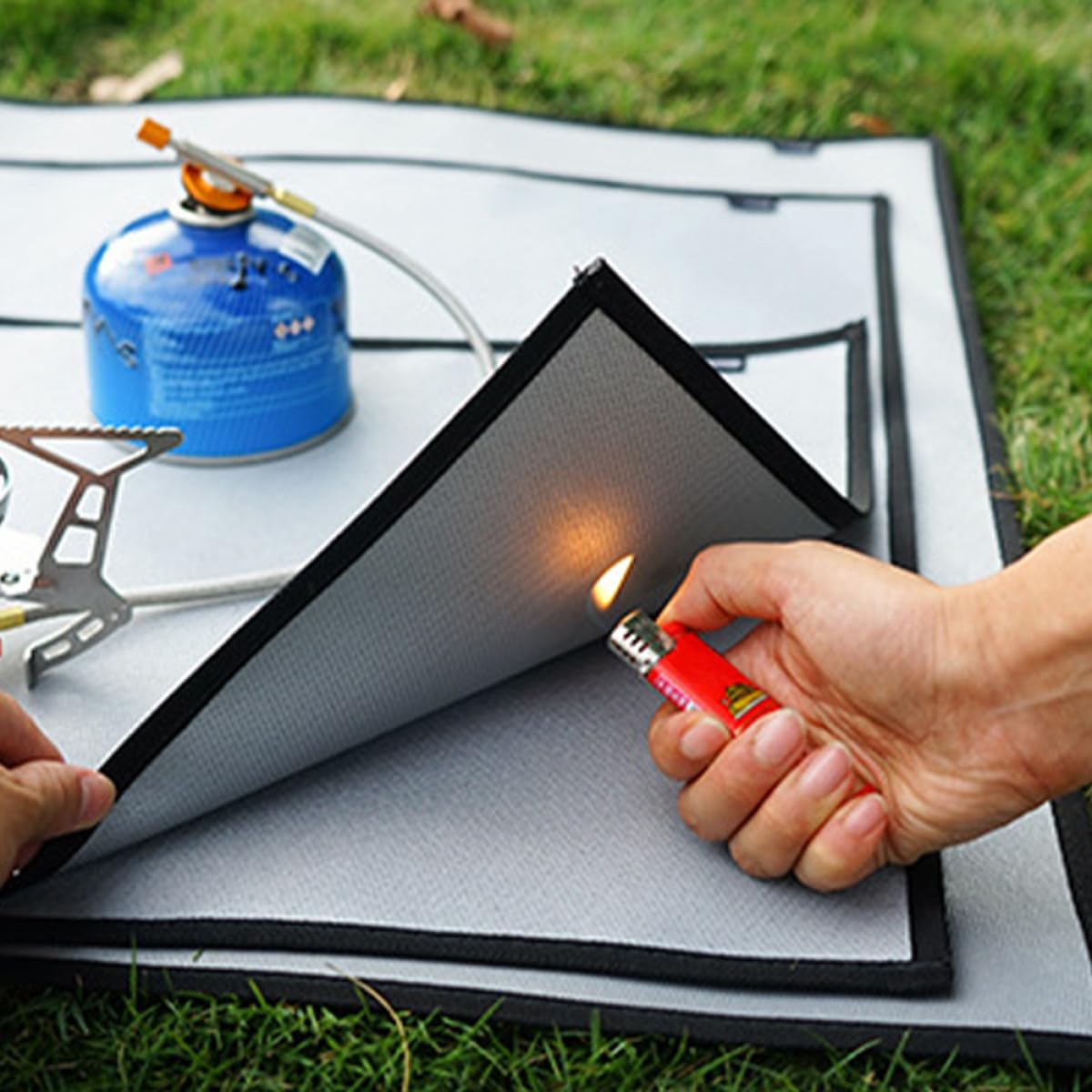 jojofuny Manta Aislante Ignífuga para Barbacoa Revestimiento de Silicona Resistente al Calor, Fácil de Limpiar, Adecuado para Actividades al Aire Libre y Camping