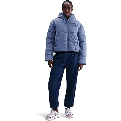 Классический пуховик Nike Sportswear Therma-FIT с синтетическим наполнителем Translated with https://laratranslate.com