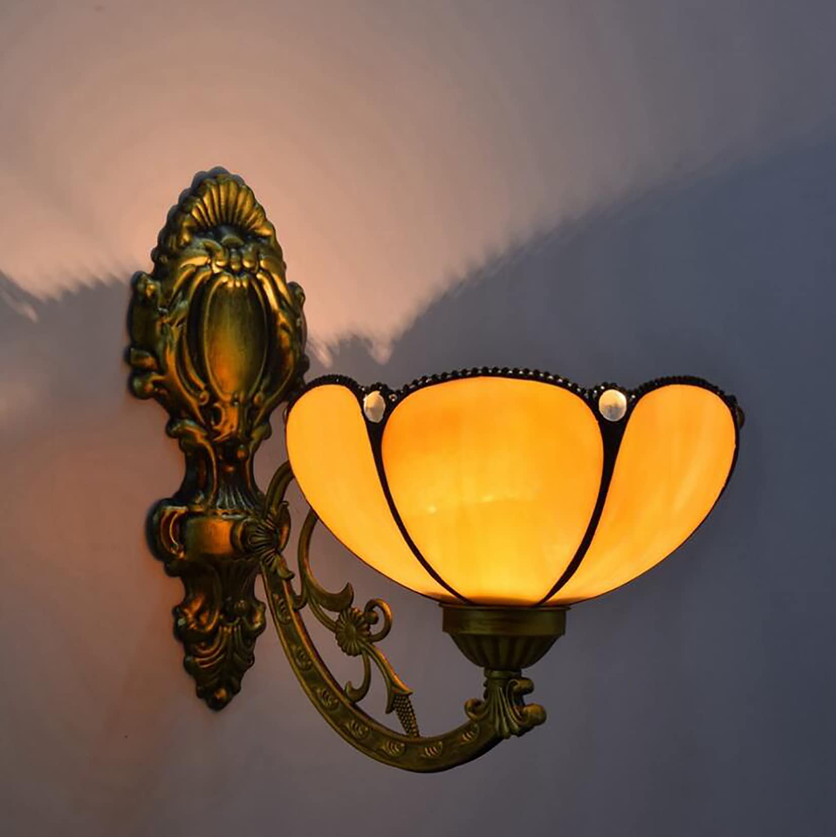 Tiffany Style Wandleuchte Gebackenes Kunstglas LED Wandleuchte Gelbe Und Weiße Rustikale Dekorative Wandleuchte Für Flur-Nacht-Wohnzimmer