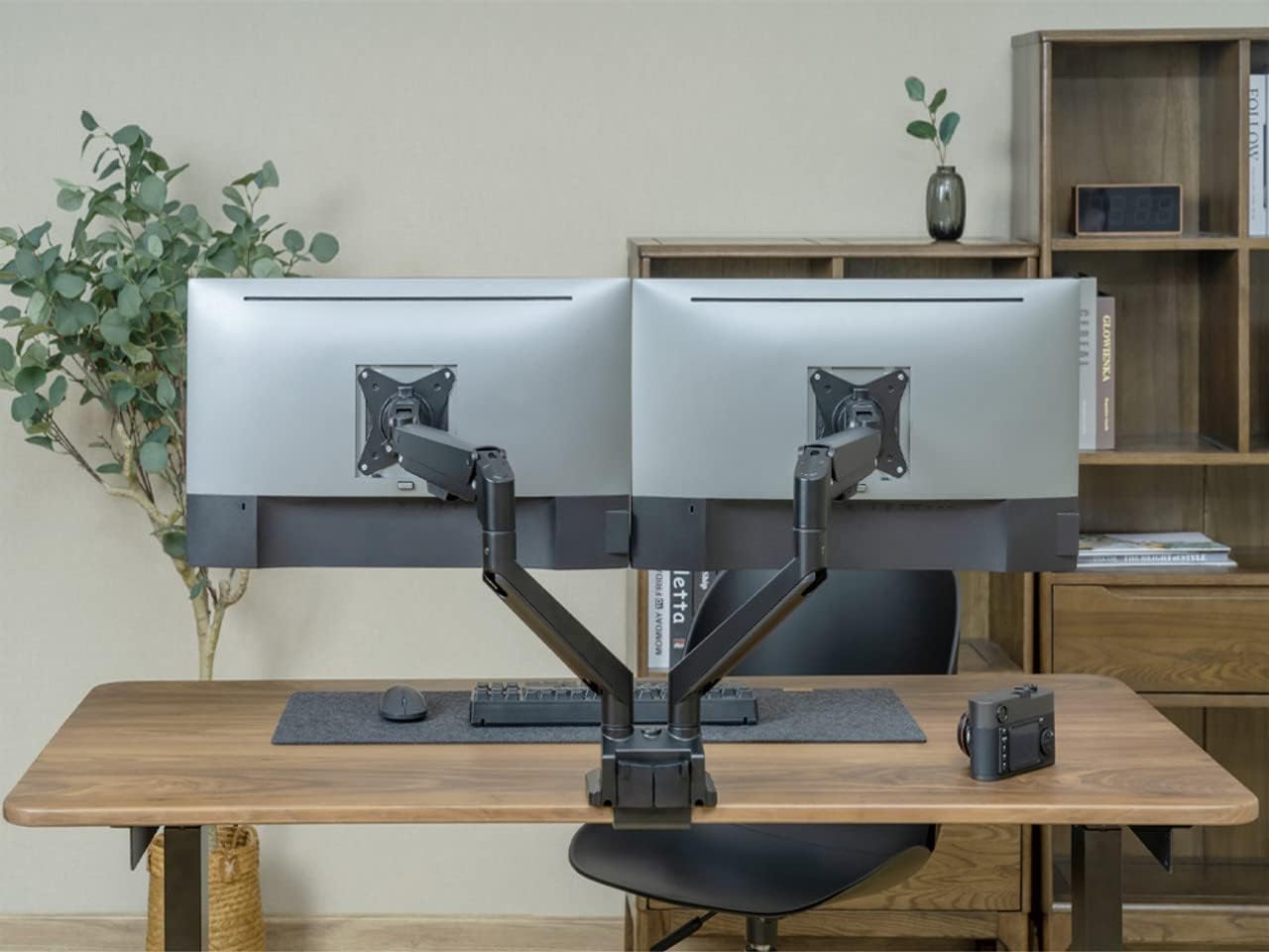 Versare Adjustable Double Monitor Arm for Desks | Mount for Computer Monitors | Fits Screen Sizes from 17" - 32" | Cable Management | 180° Rotation | Gray