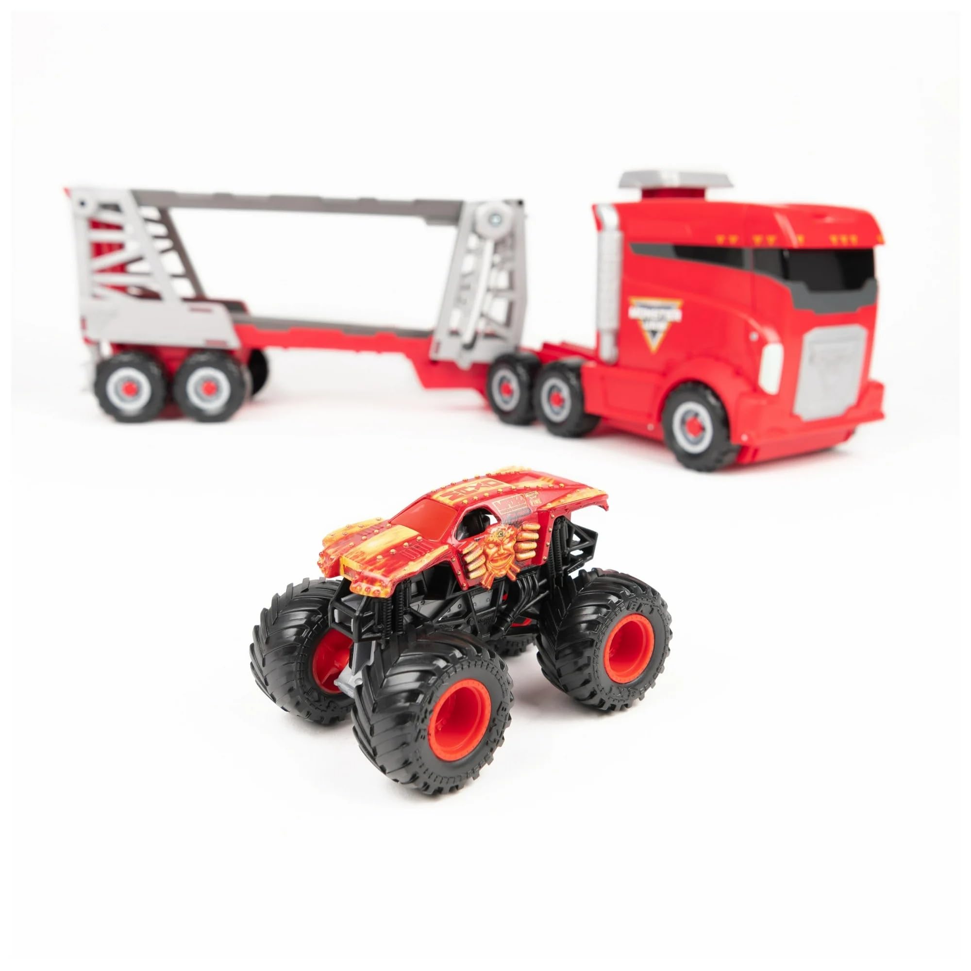 Monster Jam Set da gioco Launch & Go Hauler con esclusivo camion Max-D, trasporta fino a 8 Monster Truck, funzione Slam Launch, True Metal scala 1:64, giocattolo ufficiale per bambini dai 3 anni in su