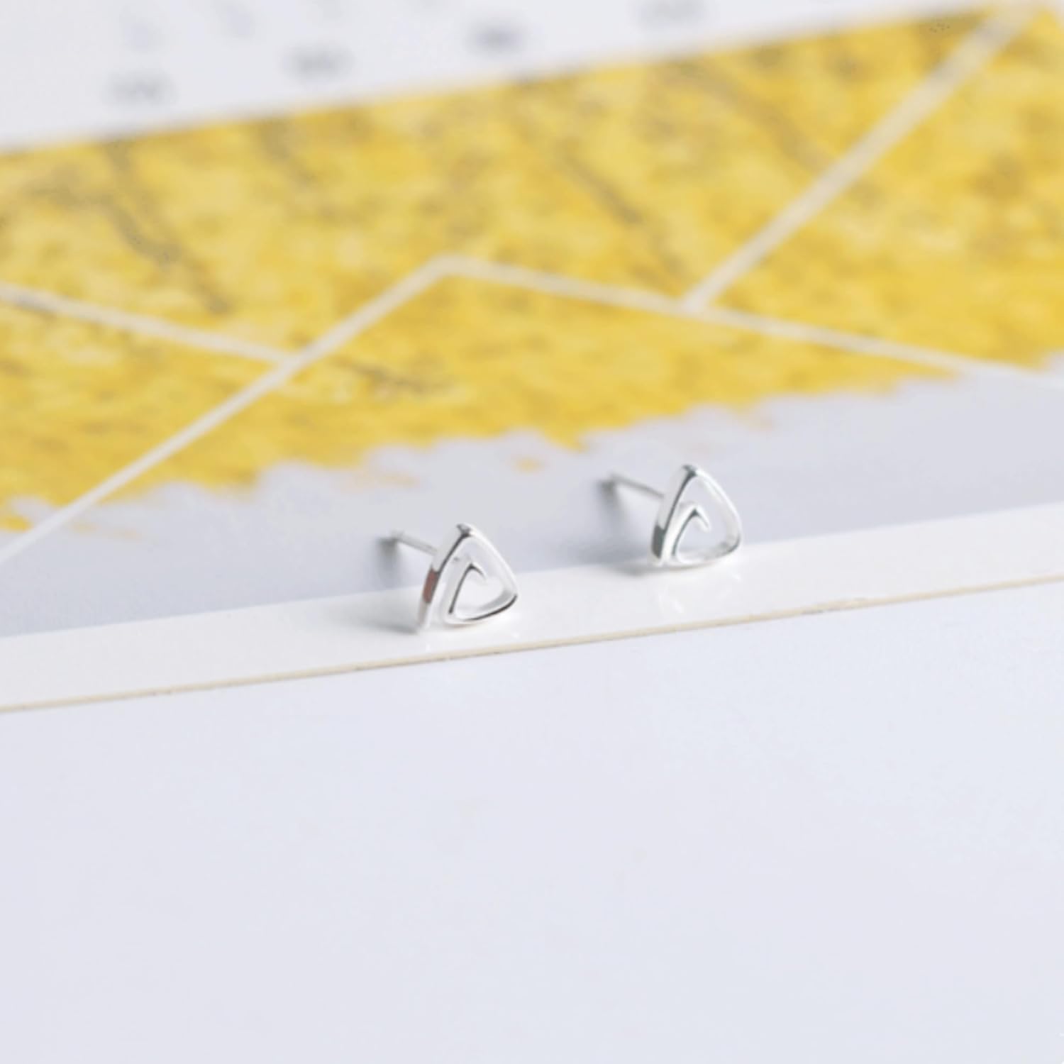 Sterling Silver Mini Triangular Triangle Pyramid Spiral Stud Earrings - Image 7