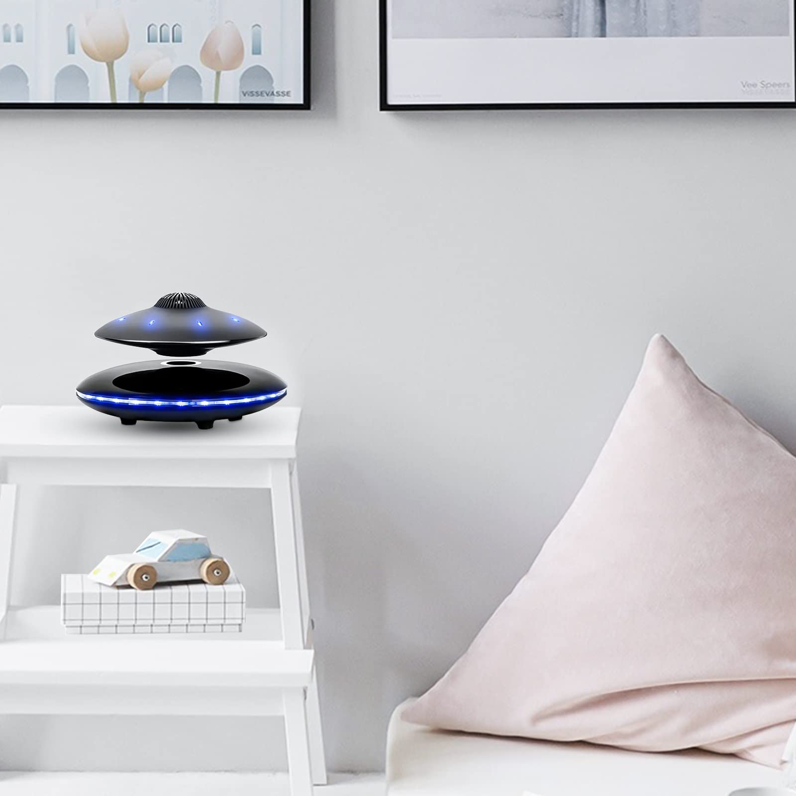 Magnetic Levitating Bluetooth Speaker, Levitating UFO Speakers with LED Lights Base 360 Degree Rotation,Wireless Floating Speakers for Home Office Decor Cool Tech Gadgets,Creative