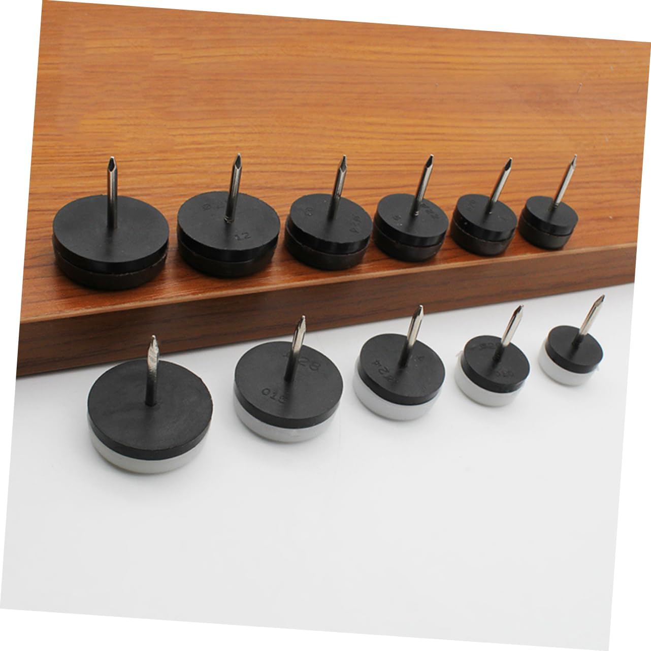 Artibetter 100pcs Non-Slip Furniture Leg Pads Upholstery Nail Feet for Tables and Chairs Durable Floor with to Prevent Scratching