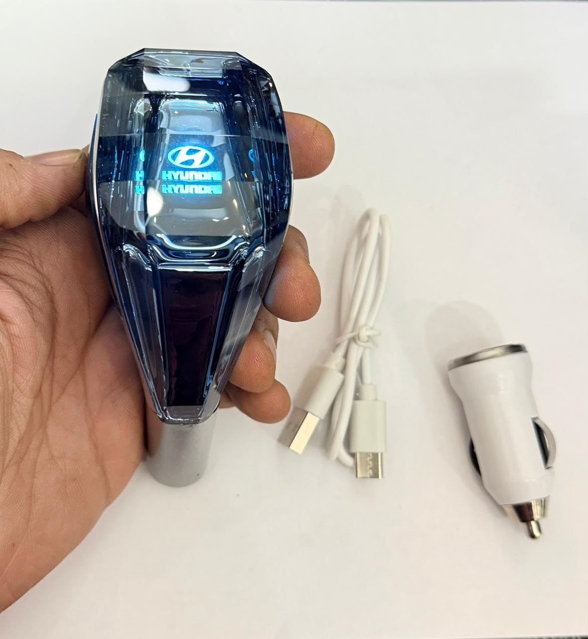 AUTO MT Crystal Shape Car LED Handball Crystal Gear Shift Knob Shift Lever 7 Color Lights Illumination Touch Sensor Line Lighting Interior Compatible with Hyundai Universal Fit for Manual Cars-image-48