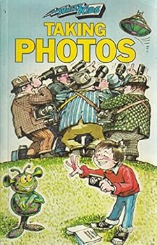 Paperback Taking Photos (Whizz Kids S) Book