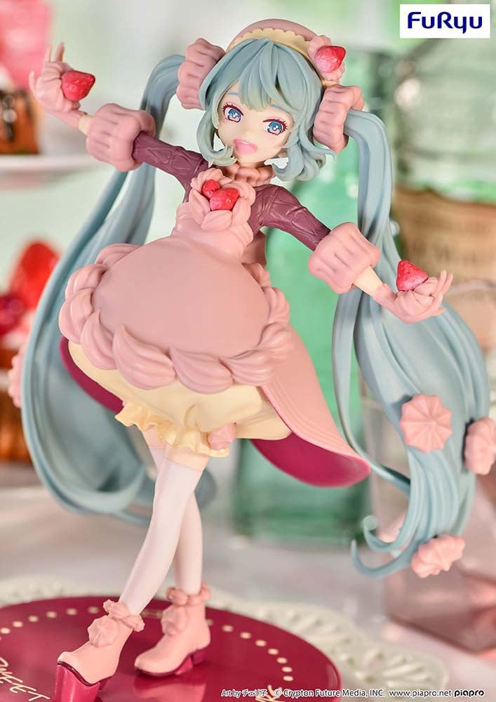 Furyu Hatsune Miku SweetSweets Series PVC Statue Hatsune Miku Strawberry Chocolate Short 17 cm