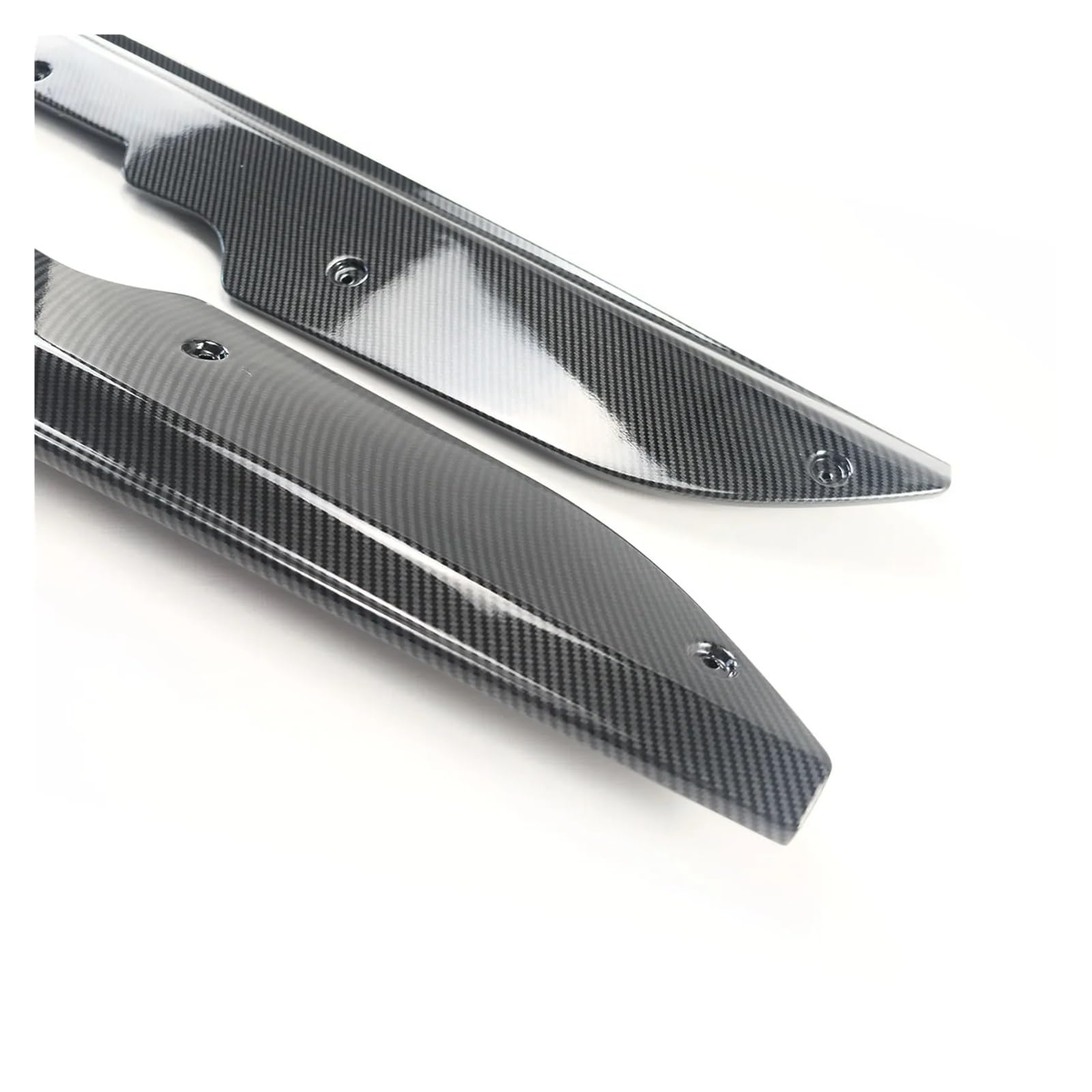Faldones laterales en look carbono para Corvette C8 Stingray 2020-2024 7