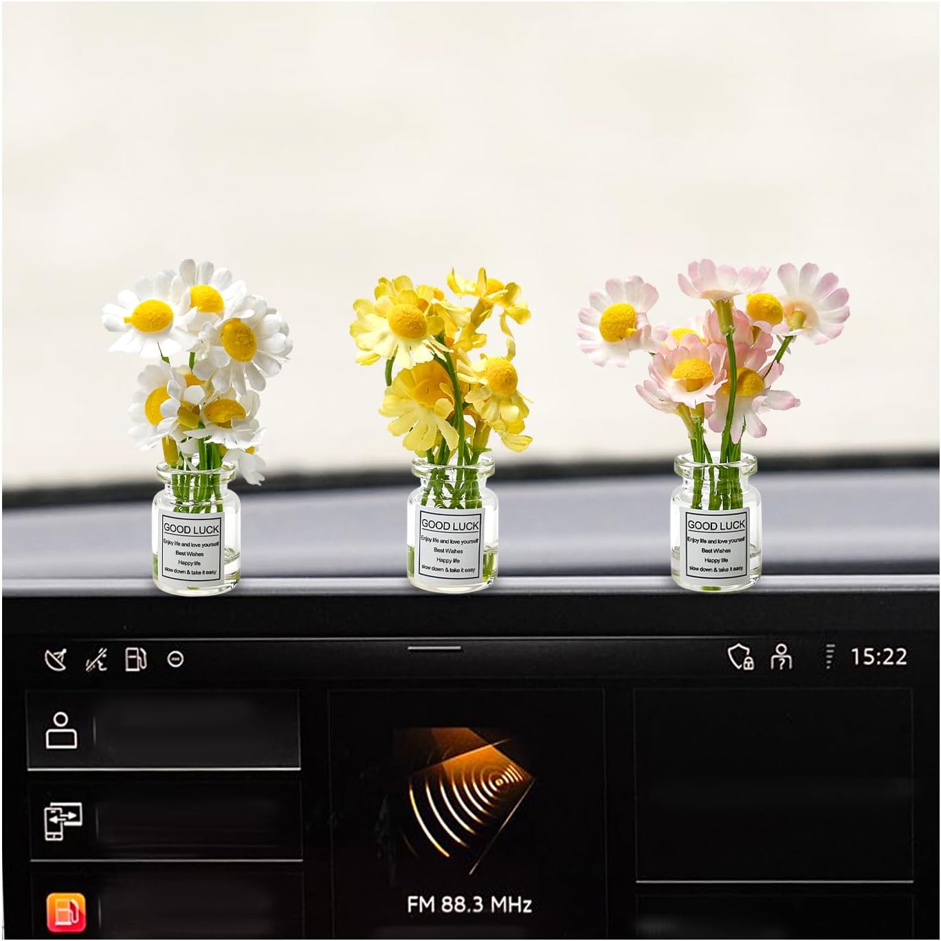 3PCS Flower Car Dashboard Decoration, Cute Funny Hydrangea Vase Rear View Mirror Ornament, Mini Faux Baby's Breath Daisy Flower Charm Dashboard Decor for Women Girls (Daisy)