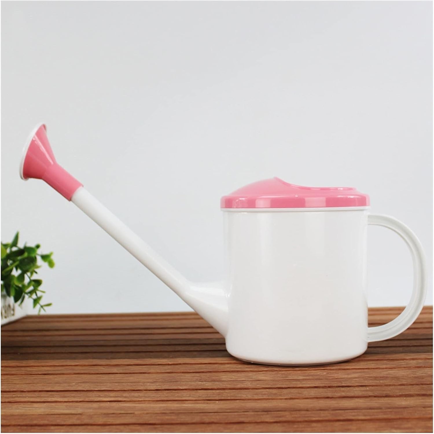 Watering Can Plastic Watering Can，Long Spout Watering Kettle， for Indoor & Outdoor Watering Plants and Potted Flowers (1.5L) Decorative Watering Can(B)