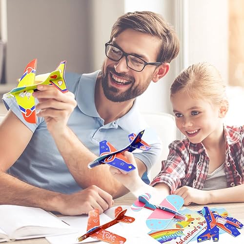 Miniatura 7 de WODMAZ Paquete de 28 regalos para el día de San Valentín para niños, aviones de espuma con tarjetas de San Valentín para niños, premio de