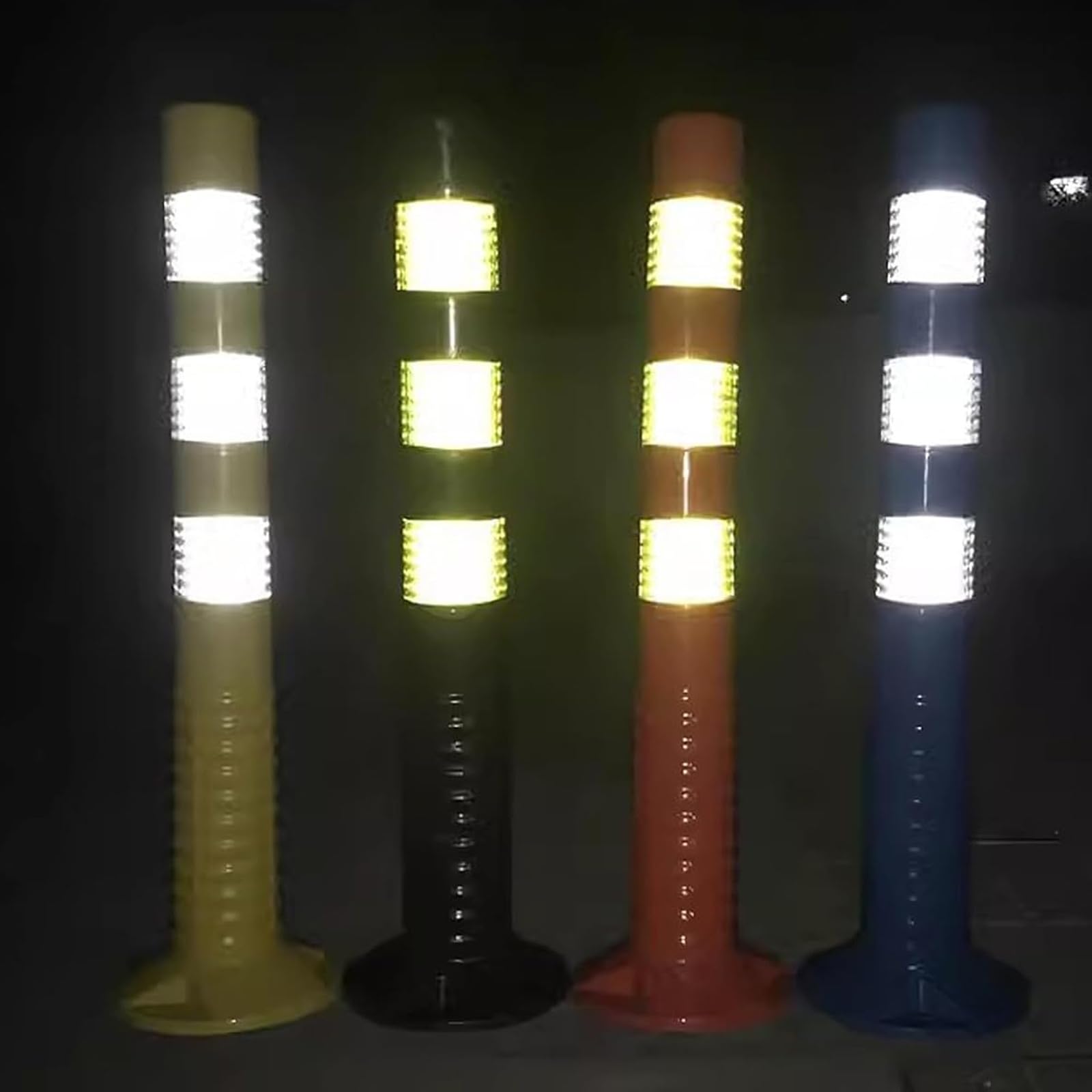 Generico Paletto di Sicurezza Resistente alle intemperie - Barriera Riflettente per marciapiedi e parcheggi, paletto di Sicurezza in plastica Resistente - Confezione da 5 (Arancione e Argento)