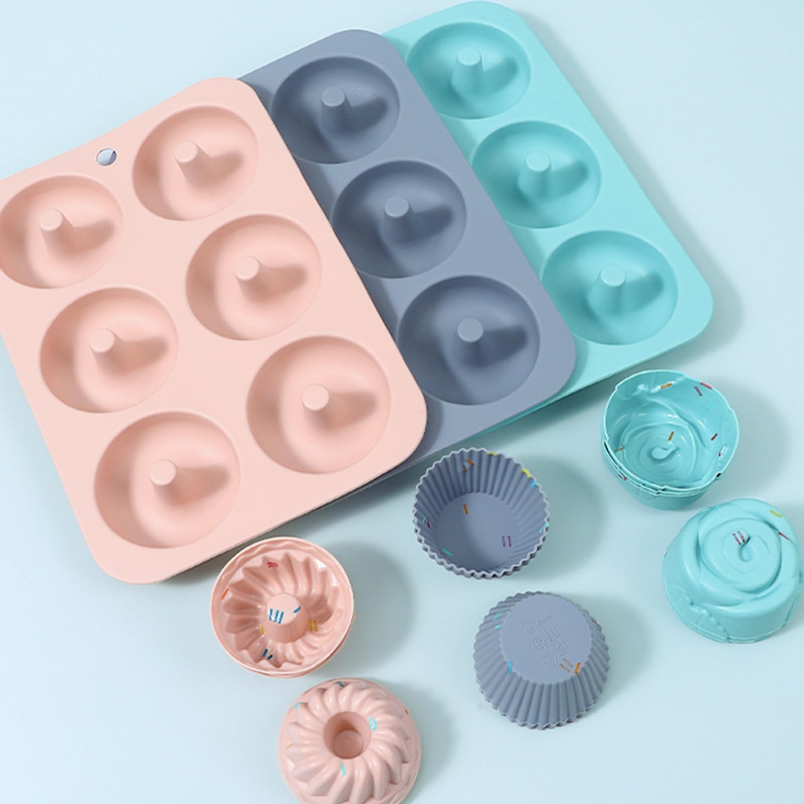 Lot De 30 Moules à Pâtisserie En Silicone - Moules à Gâteaux, Plaque De Cuisson, Moule à Beignets, Moule à Muffins En Silicone Et Lot De 24 Moules à Cupcakes En Silicone (Gris)