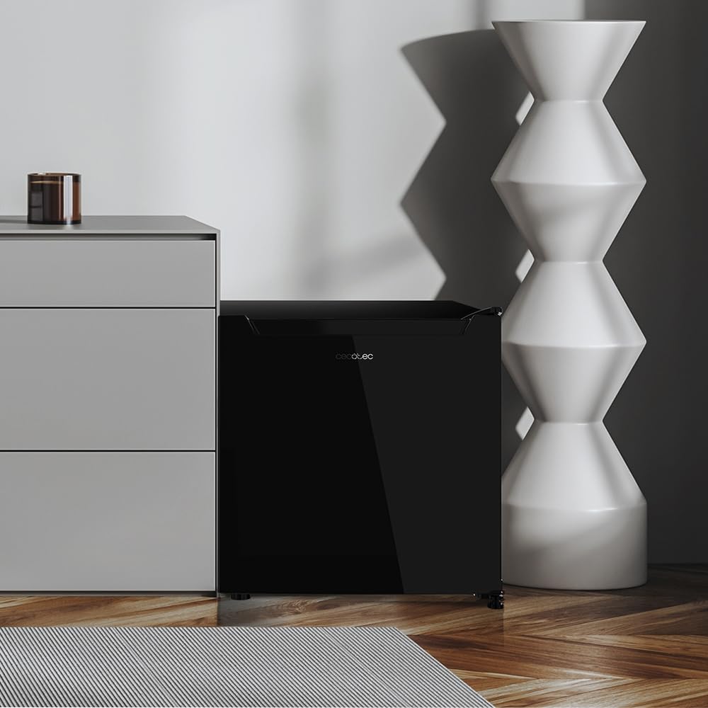 Cecotec Mini Frigorífico Convertible a Congelador 31L Bolero CoolMarket TT 31 Dual Black E. Minibar con Función Nevera o Congelador, Alto 49,6cm y 47,4cm de Ancho, Control Mecánico, Negro