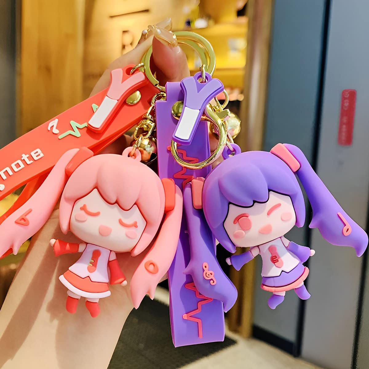 Amazon.co.jp: 初音ミク キーホルダー キーチェーン 鍵 かばん