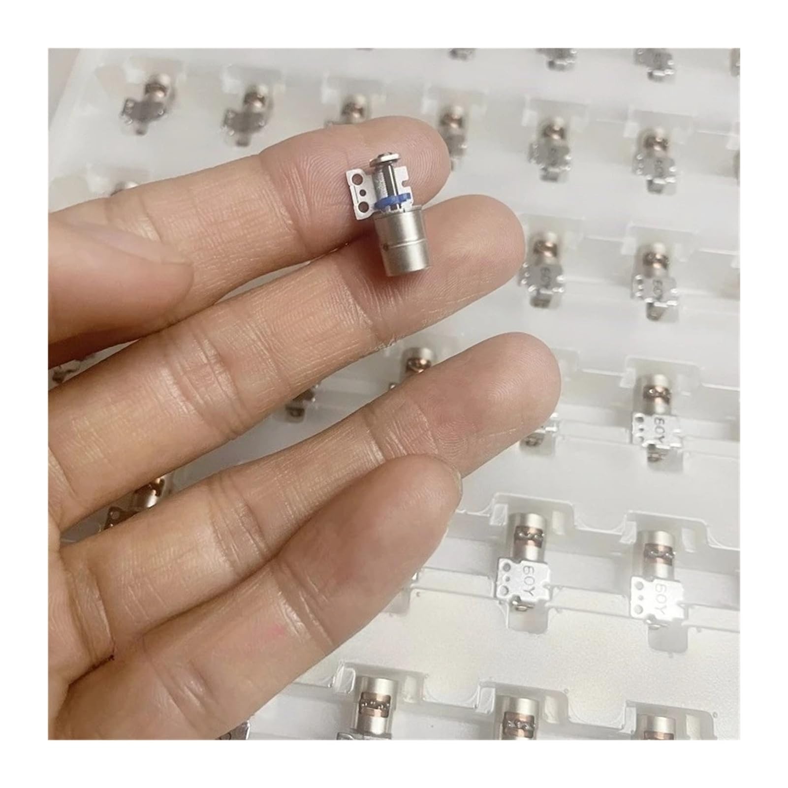 10/30/50 pezzi DC 3V-5V Mini Precious 6,5 mm di diametro Motore passo-passo Attuatore lineare da corsa 2 fasi 4 fili Parte di riparazione(50pcs)