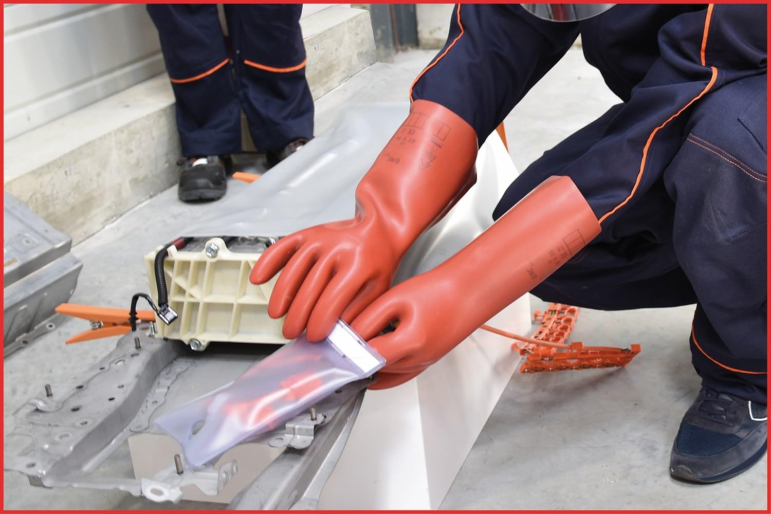 KS Tools 117.0095 Elektriker-Schutzhandschuh mit mechanischem- und Wärmeschutz | Größe 12 | Klasse 2 [17.000 V] | rot