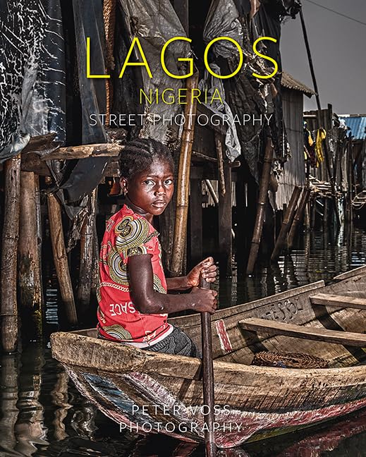 Tableau street photography Lagos Nigeria, une oeuvre d'art mural urbain unique