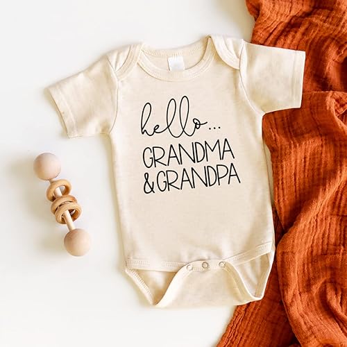 Miniatura 2 de Bump and Beyond Designs Hello Grandma and Grandpa Baby Anuncio Regalo Abuelos