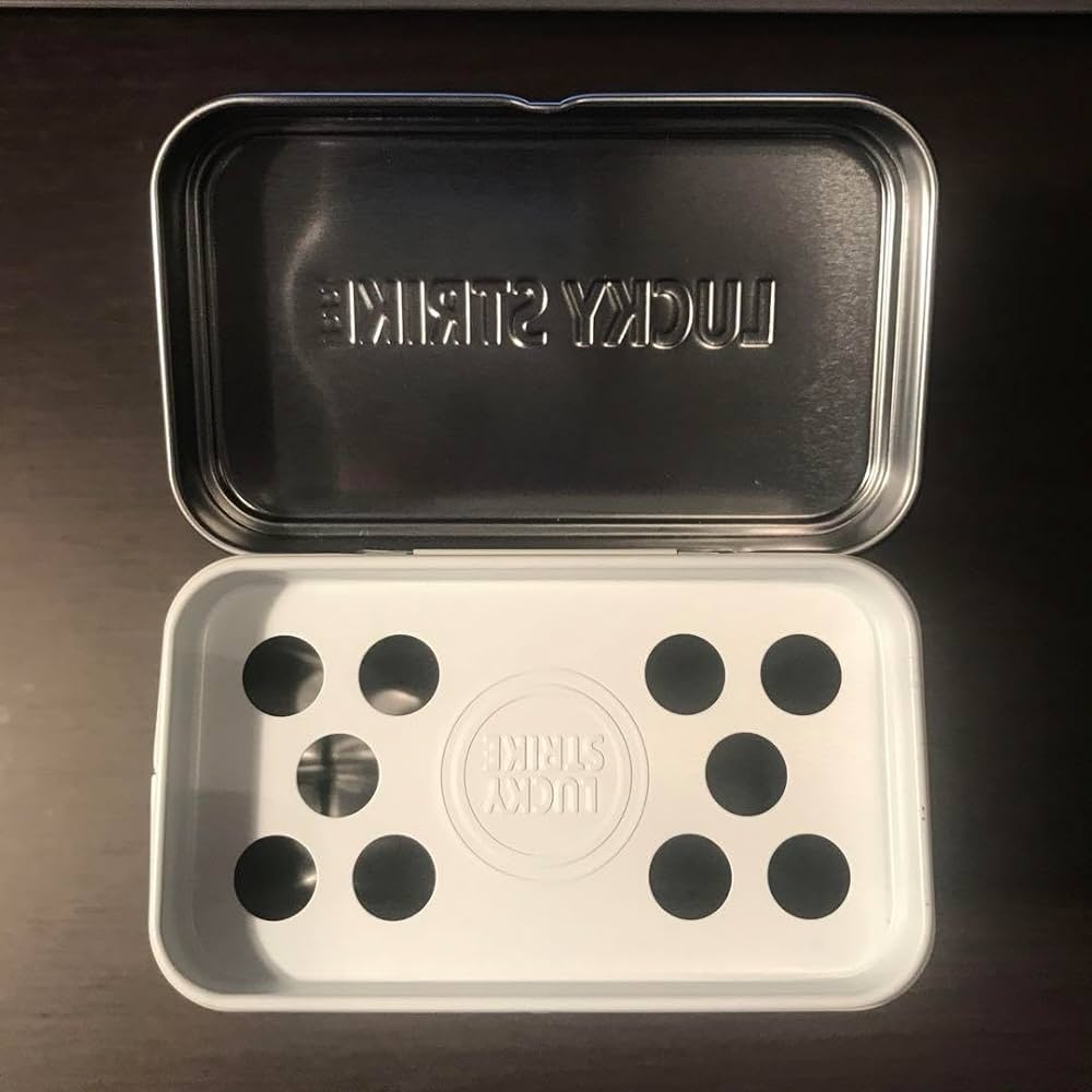 lucky strike ラッキーストライク　灰皿　小物入れ　8個 Amazon.co.jp: ラッキーストライク メンソール ライト 蓋付 缶