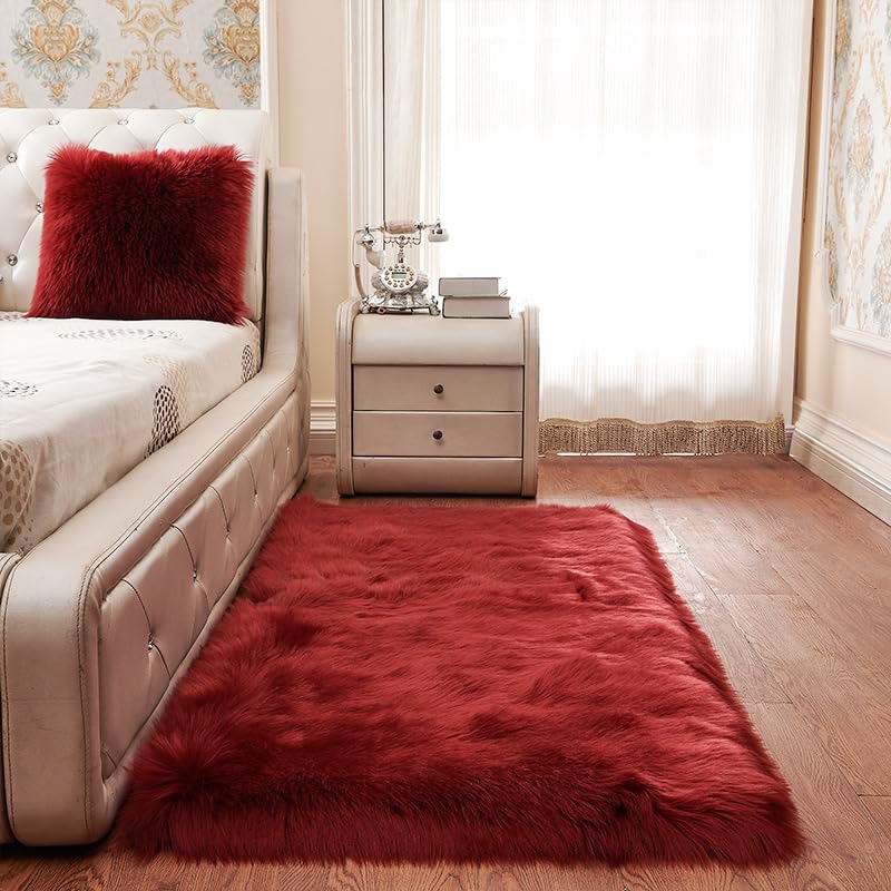 Tapis antidérapant bordeaux pour sécuriser et réchauffer la chambre