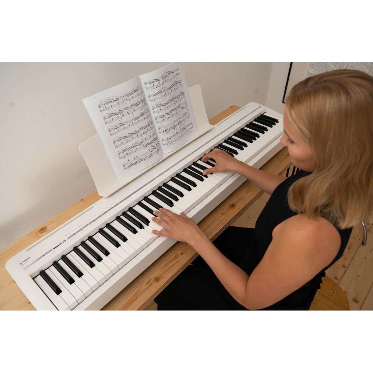 Kawai ES120 - Pianoforte digitale da 88 tasti con altoparlanti, colore bianco